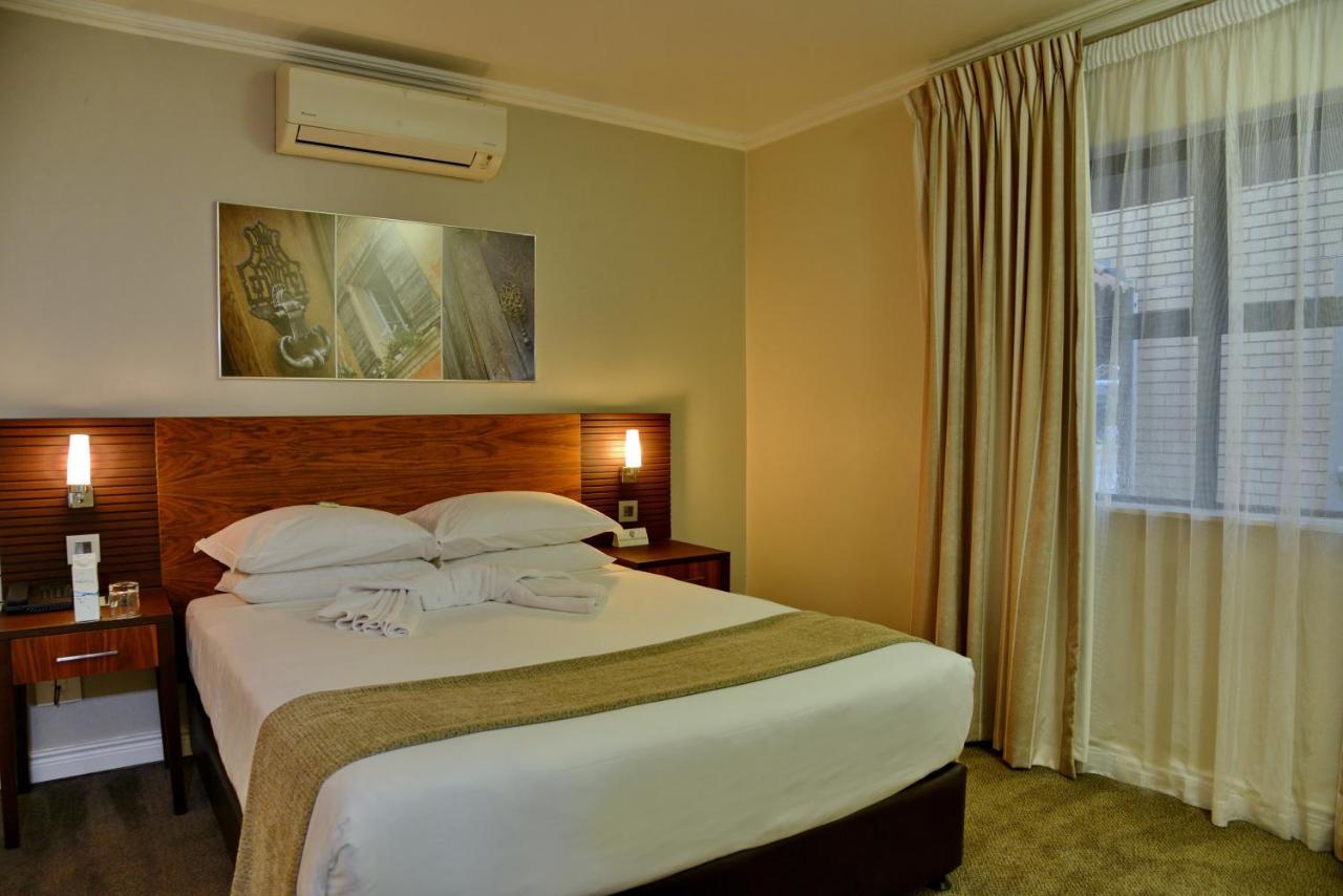 City Lodge Hotel Eastgate ヨハネスブルグ エクステリア 写真